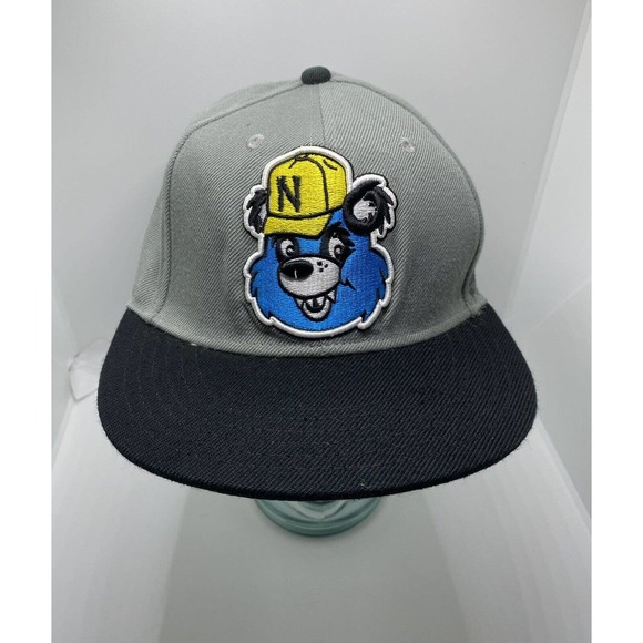 Neff Bear SnapBack Hat Baseball Cap Adjustable Gray Black EUC Flat Brim Skater - Picture 1 of 8